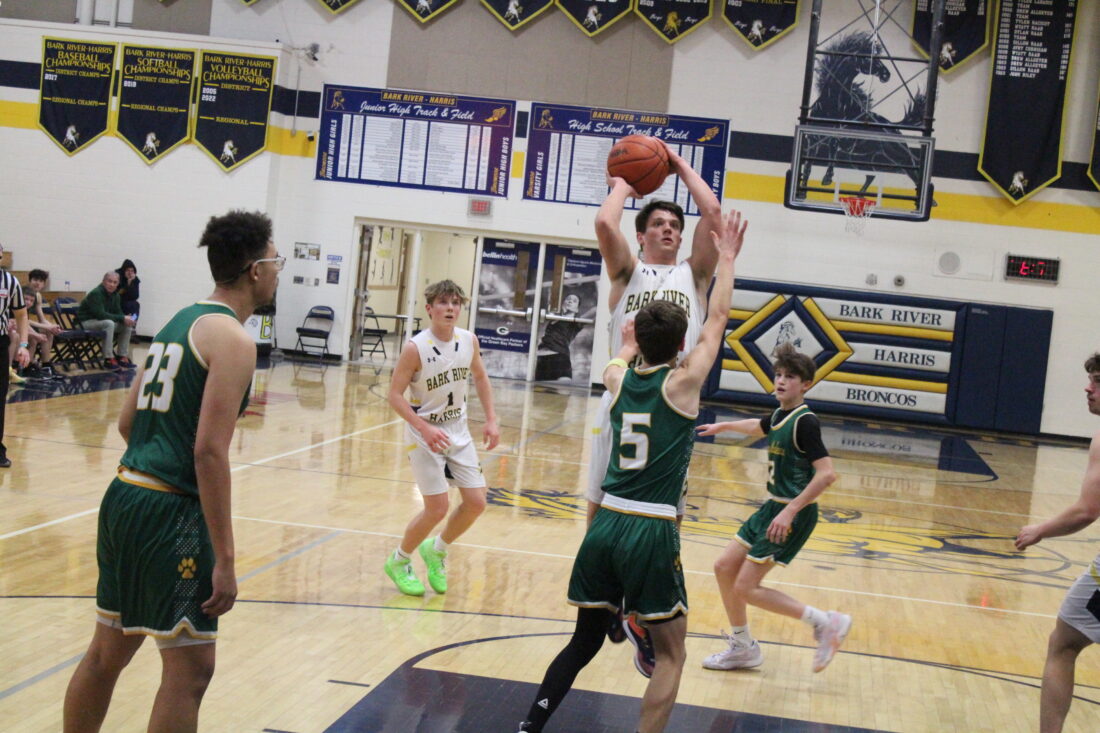 Ives drops 39, Broncos triumph over CarneyNadeau News, Sports, Jobs